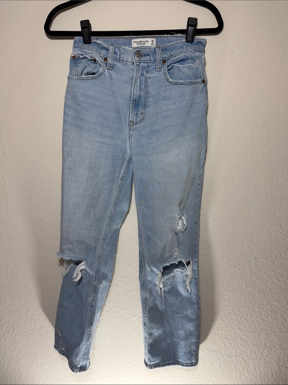 Abercrombie & Fitch Light Blue Distressed Straight-Leg Jeans - Picture 3 of 8